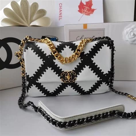 chanel purse white and black|used White Chanel purse.